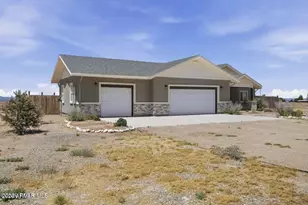 26180 N Vineyard Ln, Paulden, AZ 86334 - Photo 5