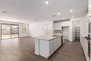 14789 W Lariat Trl, Surprise, AZ 85379 - Photo 7