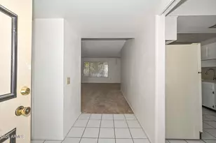 9719 W Newport Dr, Sun City, AZ 85351 - Photo 5