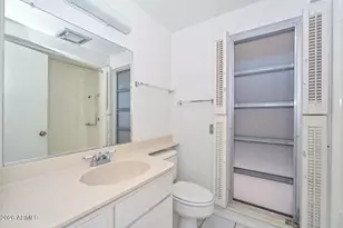 9719 W Newport Dr, Sun City, AZ 85351 - Photo 33