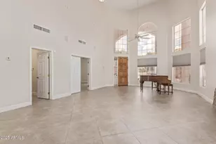 589 N Acacia Dr, Gilbert, AZ 85233 - Photo 5