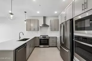 5428 S 35th Wy, Phoenix, AZ 85040 - Photo 3