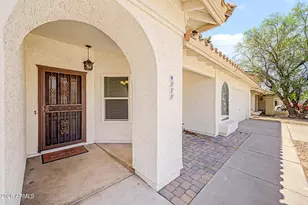 4111 E Cholla Canyon Dr, Phoenix, AZ 85044 - Photo 5