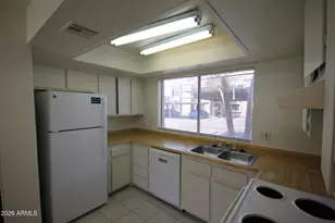 10815 N 15th Ln, Phoenix, AZ 85029 - Photo 3