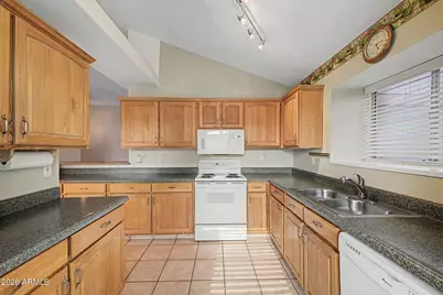 8845 W Palo Verde Avenue, Peoria, AZ 85345 - Photo 21