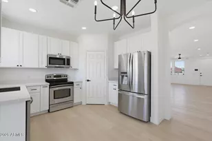 6607 S 17th Ave, Phoenix, AZ 85041 - Photo 9