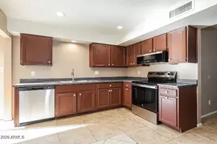 7724 W Pierson St, Phoenix, AZ 85033 - Photo 5