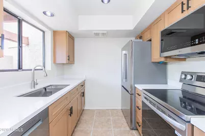 16336 E Palisades Boulevard #4, Fountain Hills, AZ 85268 - Photo 5
