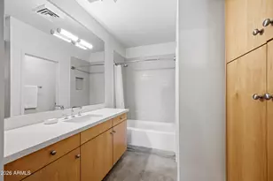 914 E Osborn Rd, Phoenix, AZ 85014 - Photo 35