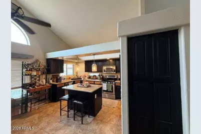 15746 W Calavar Road, Surprise, AZ 85379 - Photo 5