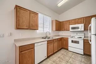 8953 E Capri Ave, Mesa, AZ 85208 - Photo 11