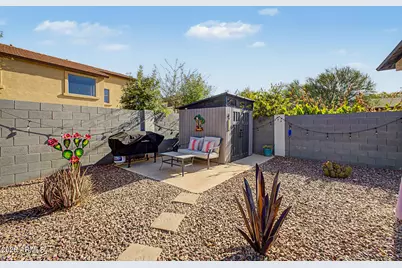 879 W Holstein Trail, San Tan Valley, AZ 85143 - Photo 31