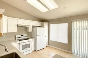 490 E Bart Dr, Chandler, AZ 85225 - Photo 9