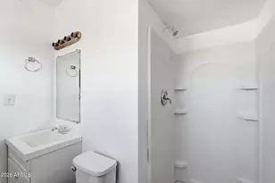 2150 W Missouri Ave, Phoenix, AZ 85015 - Photo 19