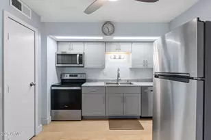 13215 N 98th Ave, Sun City, AZ 85351 - Photo 9