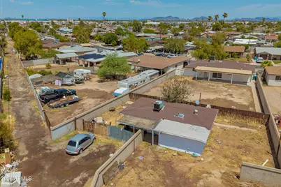 4542 N 50th Drive, Phoenix, AZ 85031 - Photo 23