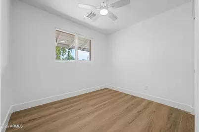 4542 N 50th Drive, Phoenix, AZ 85031 - Photo 19