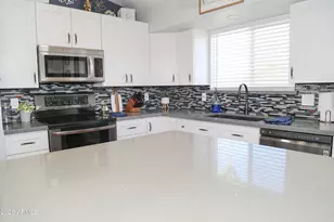 13020 N 77th Ave, Peoria, AZ 85381 - Photo 11