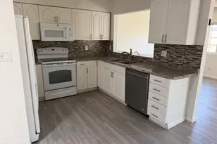 3033 S Longmore, Mesa, AZ 85202 - Photo 5