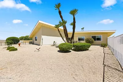 11137 W Palmeras Drive, Sun City, AZ 85373 - Photo 19