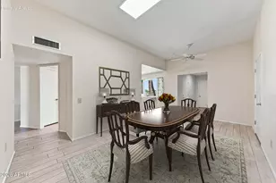 11137 W Palmeras Dr, Sun City, AZ 85373 - Photo 9