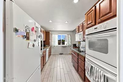11137 W Palmeras Drive, Sun City, AZ 85373 - Photo 7
