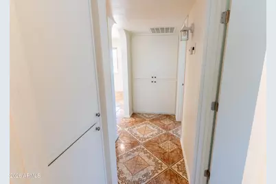 8815 N 31st Avenue, Phoenix, AZ 85051 - Photo 27