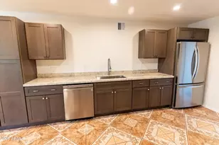 8815 N 31st Ave, Phoenix, AZ 85051 - Photo 9
