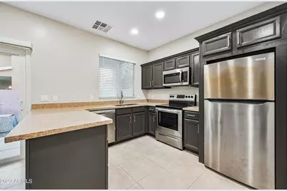 1330 S 121st Drive, Avondale, AZ 85323 - Photo 9