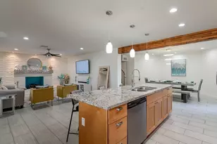 3302 E Turquoise Ave, Phoenix, AZ 85028 - Photo 15