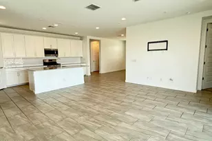 1636 W Estes Way, Phoenix, AZ 85041 - Photo 5