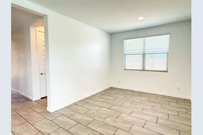 1636 W Estes Way, Phoenix, AZ 85041 - Photo 7