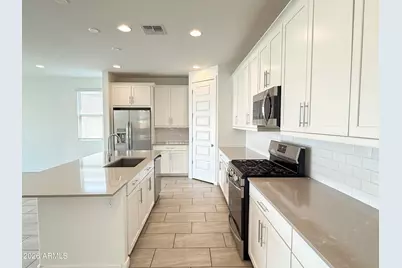 1636 W Estes Way, Phoenix, AZ 85041 - Photo 9