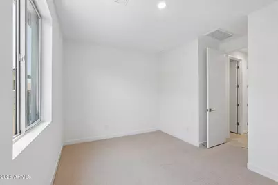 7951 W Loma Lane, Peoria, AZ 85345 - Photo 31