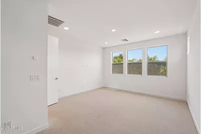 7951 W Loma Lane, Peoria, AZ 85345 - Photo 17
