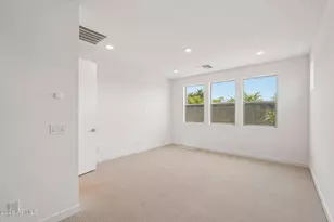 7951 W Loma Ln, Peoria, AZ 85345 - Photo 17