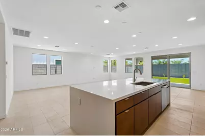 7951 W Loma Lane, Peoria, AZ 85345 - Photo 11