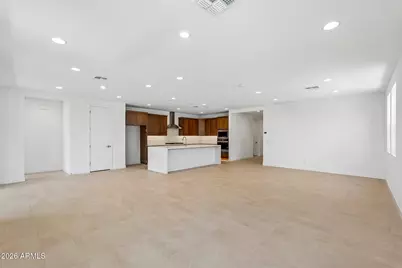 7951 W Loma Lane, Peoria, AZ 85345 - Photo 7
