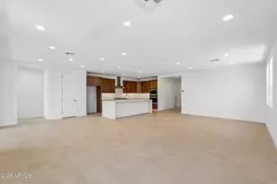 7951 W Loma Ln, Peoria, AZ 85345 - Photo 7