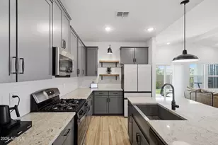 7909 N 86th Ln, Glendale, AZ 85305 - Photo 13