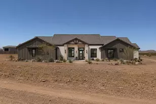 18Xx E Long Rifle Rd, Phoenix, AZ 85086 - Photo 1