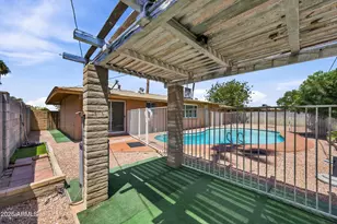 3737 W Griswold Rd, Phoenix, AZ 85051 - Photo 25