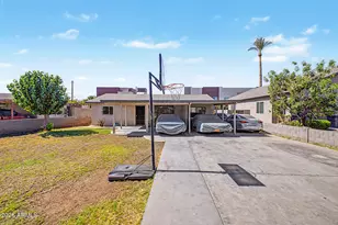 3915 E Cheery Lynn Rd, Phoenix, AZ 85018 - Photo 1