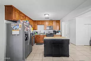 3915 E Cheery Lynn Rd, Phoenix, AZ 85018 - Photo 15