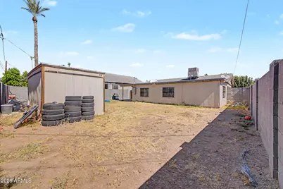3915 E Cheery Lynn Road, Phoenix, AZ 85018 - Photo 33