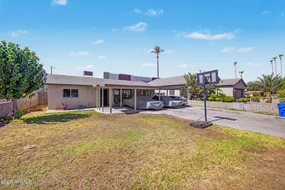 3915 E Cheery Lynn Road, Phoenix, AZ 85018 - Photo 5