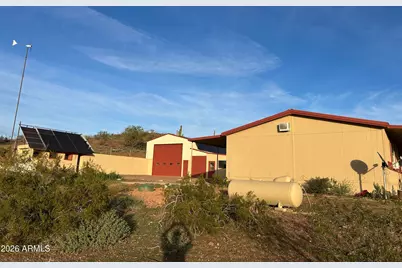 35439 W Carefree Highway, Wickenburg, AZ 85390 - Photo 5