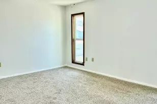 10134 W Signal Butte Cir, Sun City, AZ 85373 - Photo 9