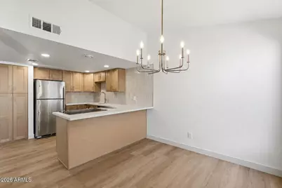 5805 N 8th Place, Phoenix, AZ 85014 - Photo 11