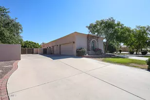 925 E Valencia Dr, Phoenix, AZ 85042 - Photo 5